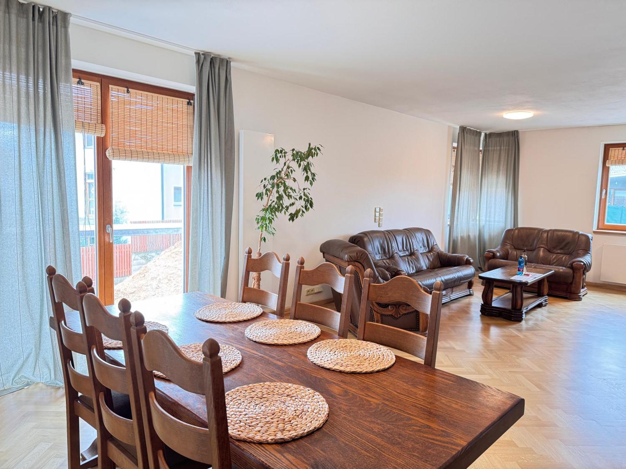 Familyvilla, New 4 Luxury Big Apartments, Parking Prag Exterior foto