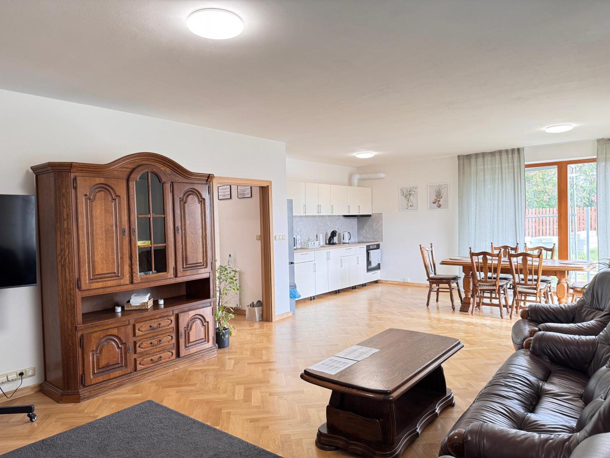 Familyvilla, New 4 Luxury Big Apartments, Parking Prag Exterior foto