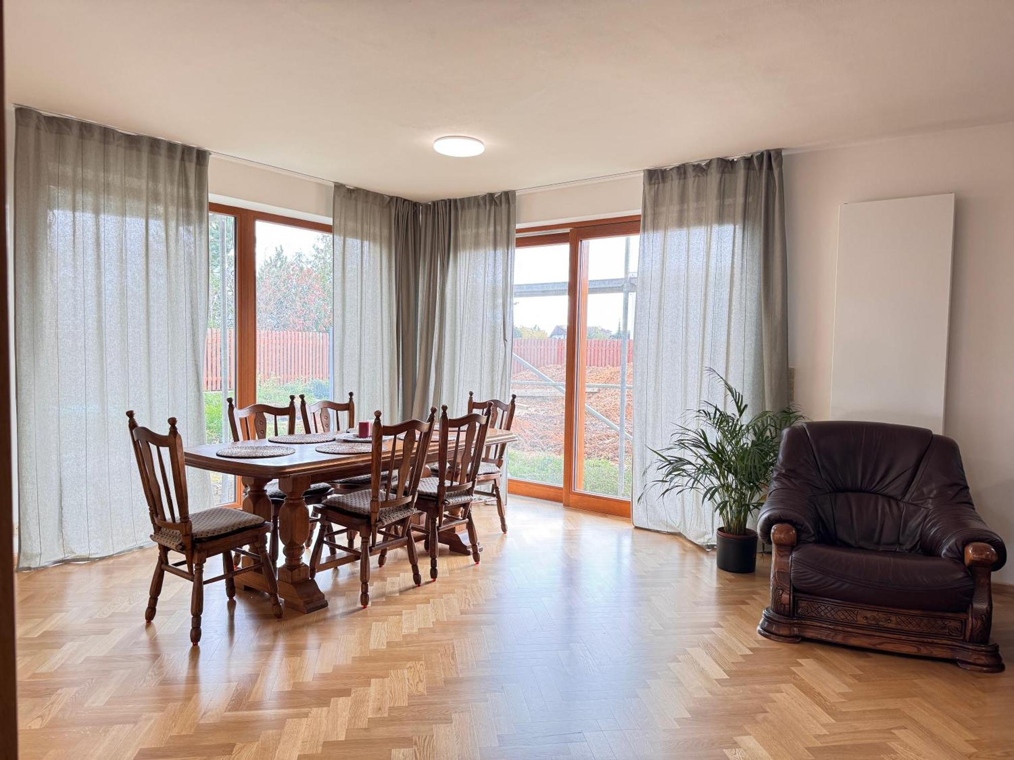 Familyvilla, New 4 Luxury Big Apartments, Parking Prag Exterior foto