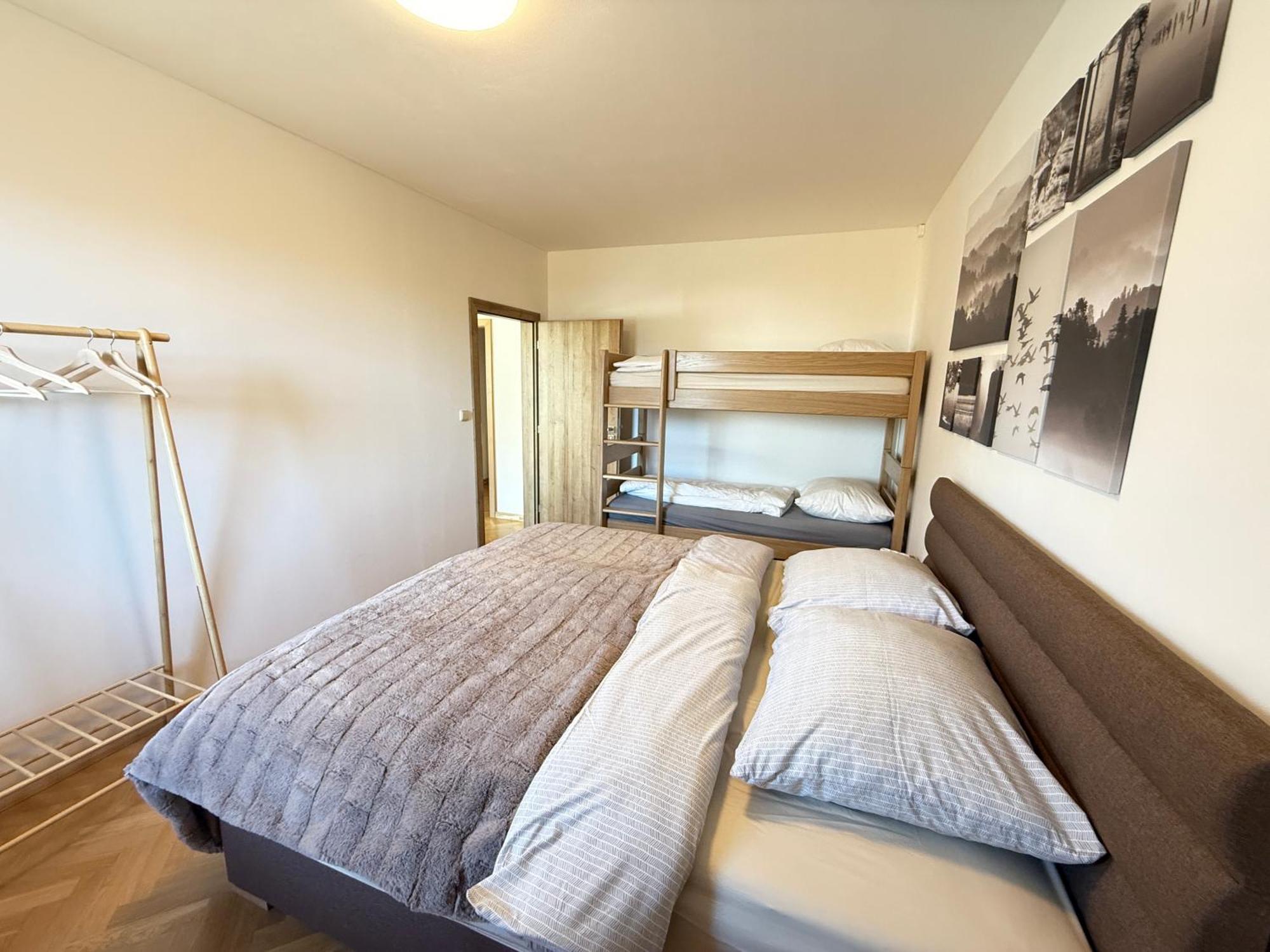 Familyvilla, New 4 Luxury Big Apartments, Parking Prag Exterior foto